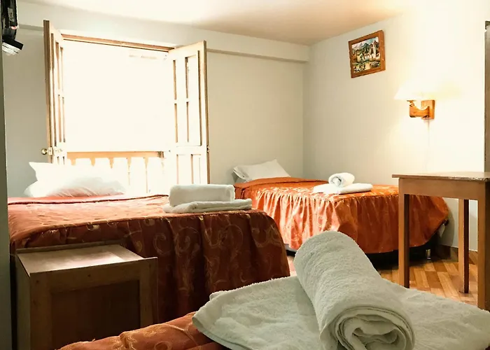 Hotel Nafis Casona Apu Linli 2*