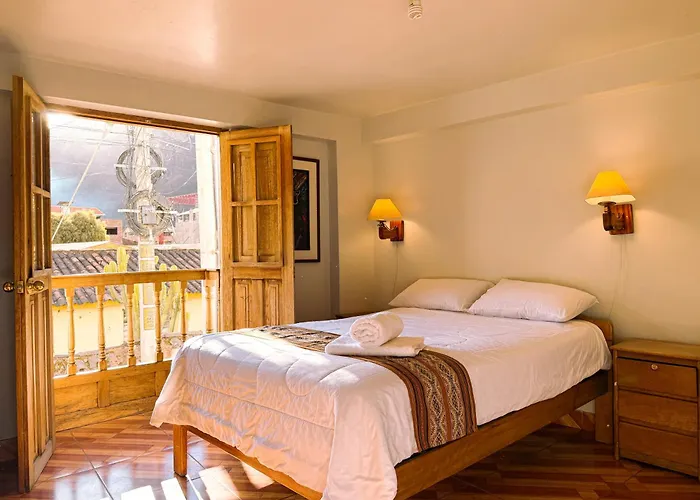 Nafis Casona Apu Linli Hotel 2*