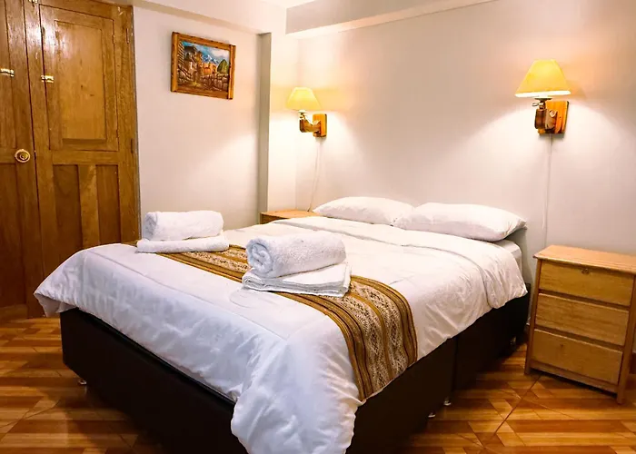 Hotel Nafis Casona Apu Linli 2*